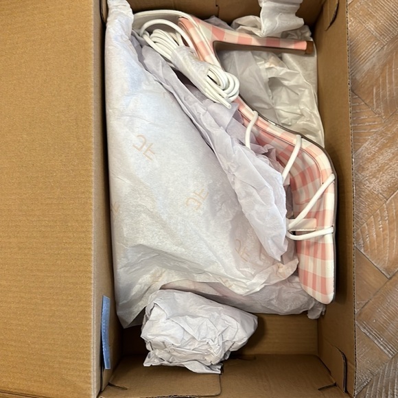 NEW Just Fab Scarlett Gladiator Heeled Lace Up Square Toe White & Gingham Sandal - Picture 9 of 11